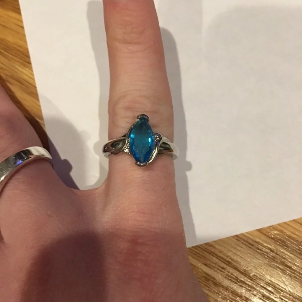 Blue gem ring